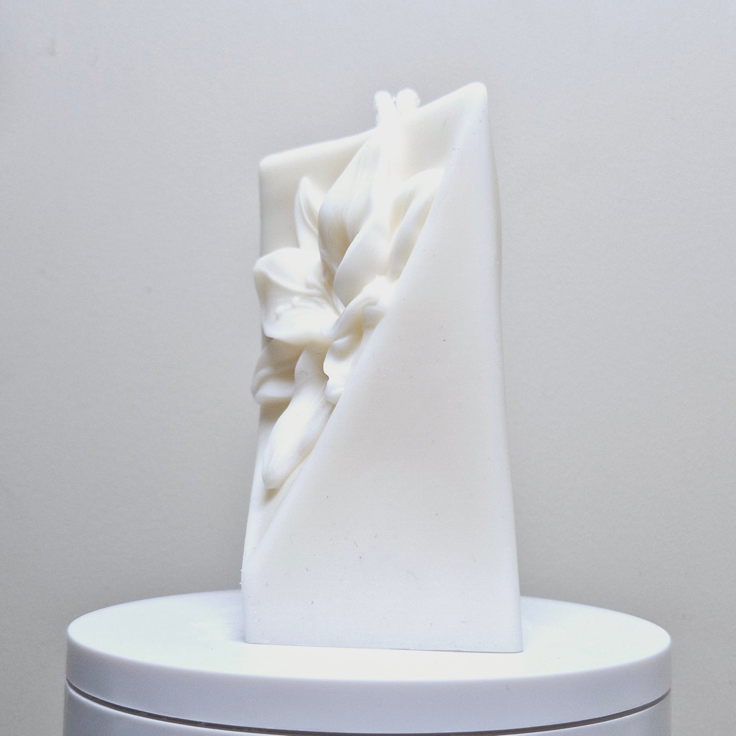 BOUGIE TRIANGLE FLEUR