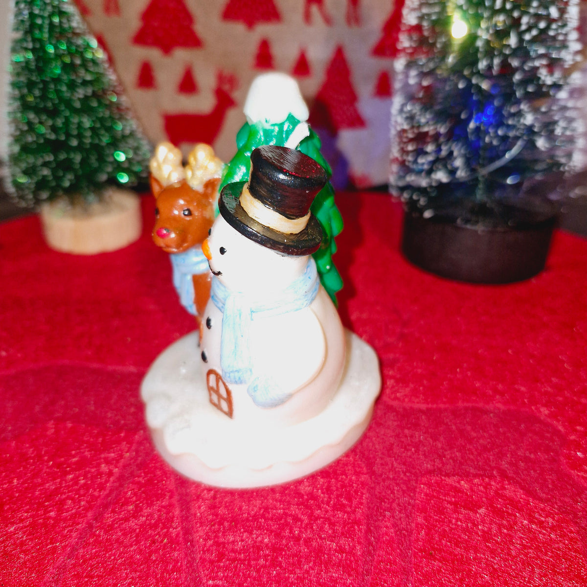 BOUGIE BONHOMME DE NEIGE AVEC RENNE